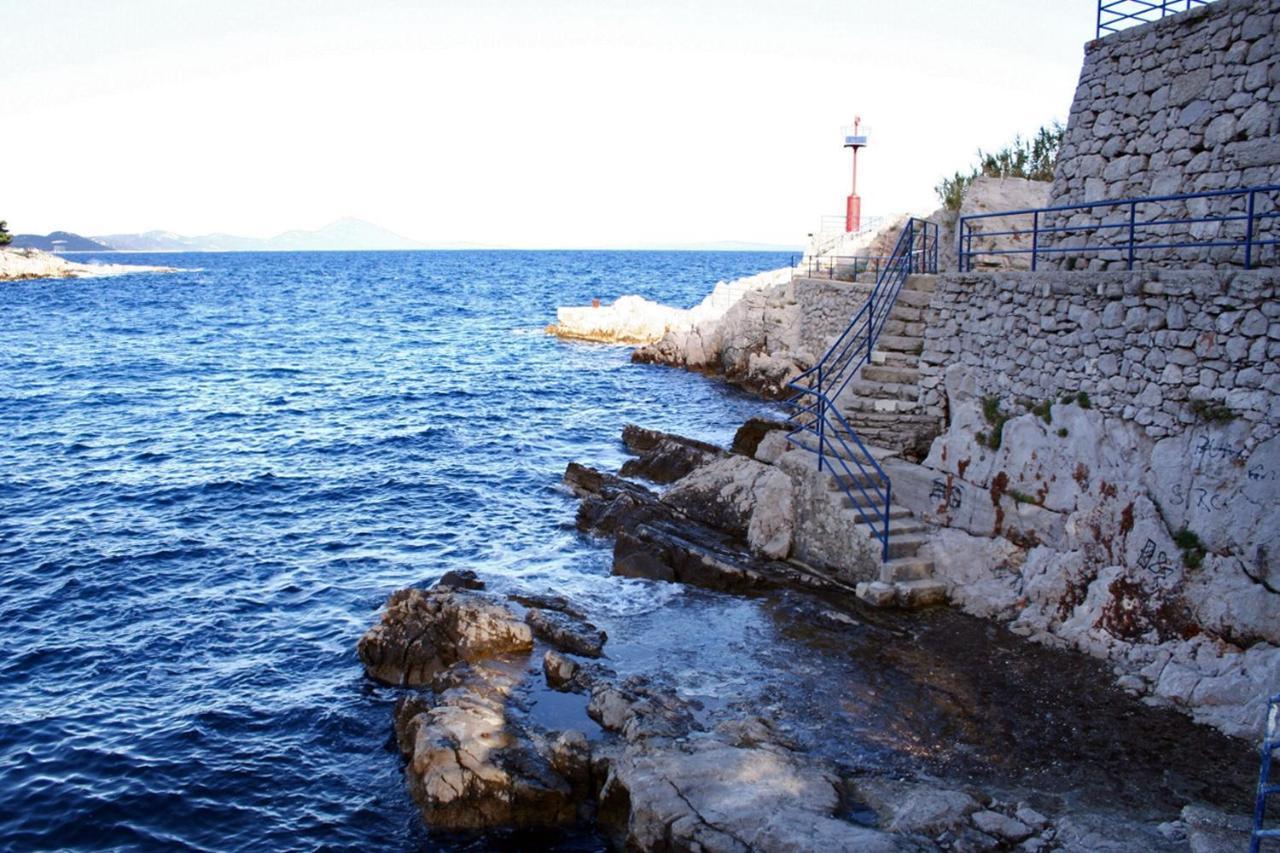 Apartments By The Sea Veli Losinj, Losinj - 19196 외부 사진